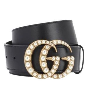 Gucci
GG Buckle leather belt